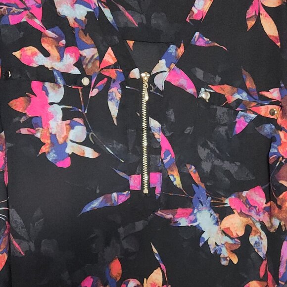 Torrid Gold Accent Zip Front Georgette Bright Floral Blouse - Size 2 (2X) - Picture 3 of 3